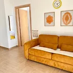 Modern Apartment In Lungomare, Vlore