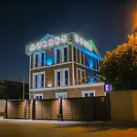 Hotel Golden