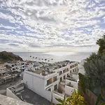 Varandas do Mar Flat with pool&Olhos de Àgua Beach