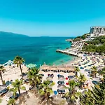 Helia Resort