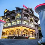 Eklips Hotel