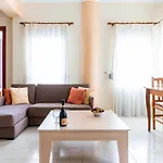 Work-Friendly Central Apartments, Sarande