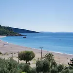 Himara Royal Hotel