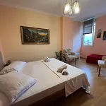 City Center Apartment In Shkoder