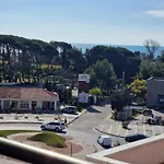 Royal Seaview Apartment