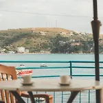 Rooms By The Sea