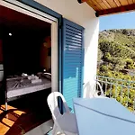 Sea Horizon House Alexis