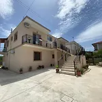 Vila Luani
