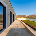 Jerina Mansion