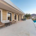 Jerina Mansion