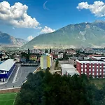 Sky View Hotel & Restaurant
