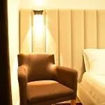 Villa Ax Mirage