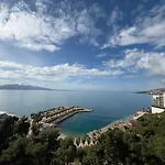 Helia Seaside Hotel
