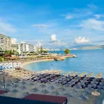 Sun Beachfront Apartments