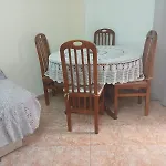 Roxy'S House