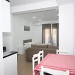 Lux Apartments