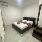 Farmhouse Qeparo
