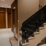 Duka'S Hotel