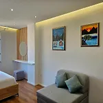 Blue Studio, Modern & Beachfront - By Beta Premium