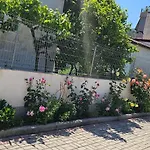 Aliaj Guest House