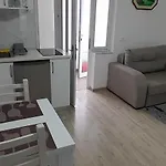 Klent Studio Apartment