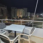 Holiday Apartment Central & Sea View