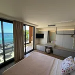 Manolo & Jolie Luxury Villa