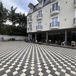 Mont Blanc Hotel