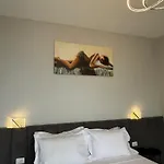 Aloha Villa And Suites