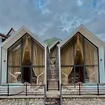 Marashi Villa'S