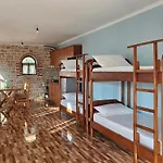 Veronika Apartments