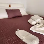 Alpha Seaside Apartment