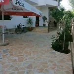 Vila Semako