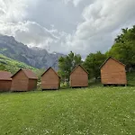 Bujtina Zemra Tradites