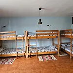 Traveler Hostel