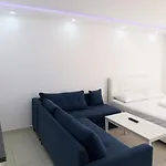 Aleksander Apartments
