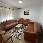 Berat Foxhouse