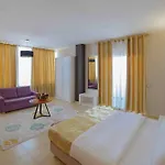 Sun Hotel