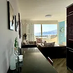 Art Luxury - Seaview Apartment, Bougainville Bay