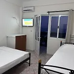 Dhoma Plazhi Husi