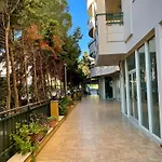 33 Sea Side Apartment