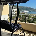 Modern Beach View Apartment, Vlore