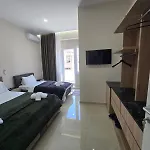 Hostel Rooms Apartament D&G Gjeli