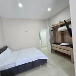 Hostel Rooms Apartament D&G Gjeli