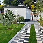 Dhoma Plazhi Agimi