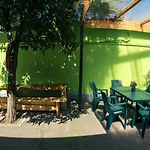 Sombra Hostel