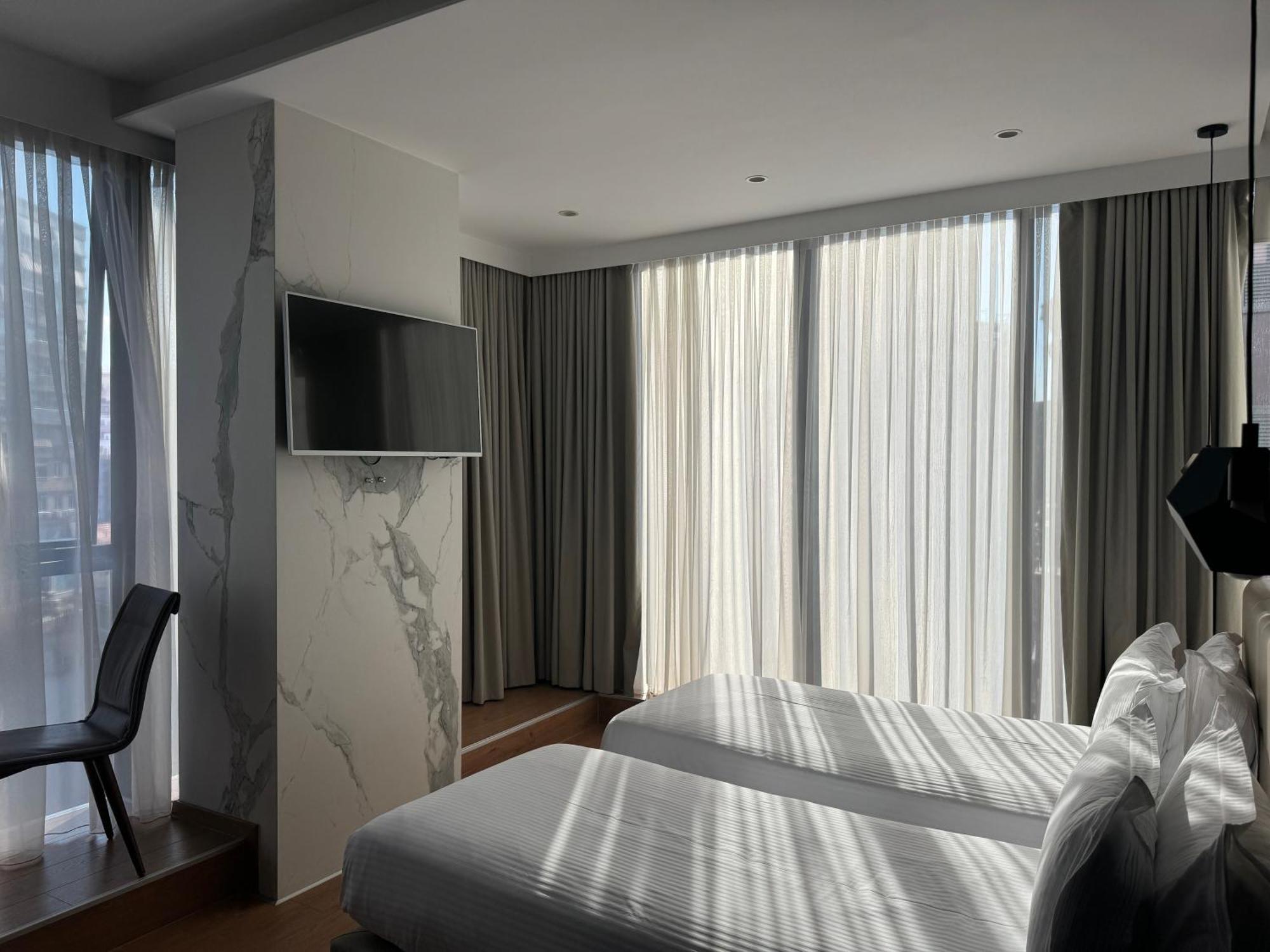 Black Diamond Tirana