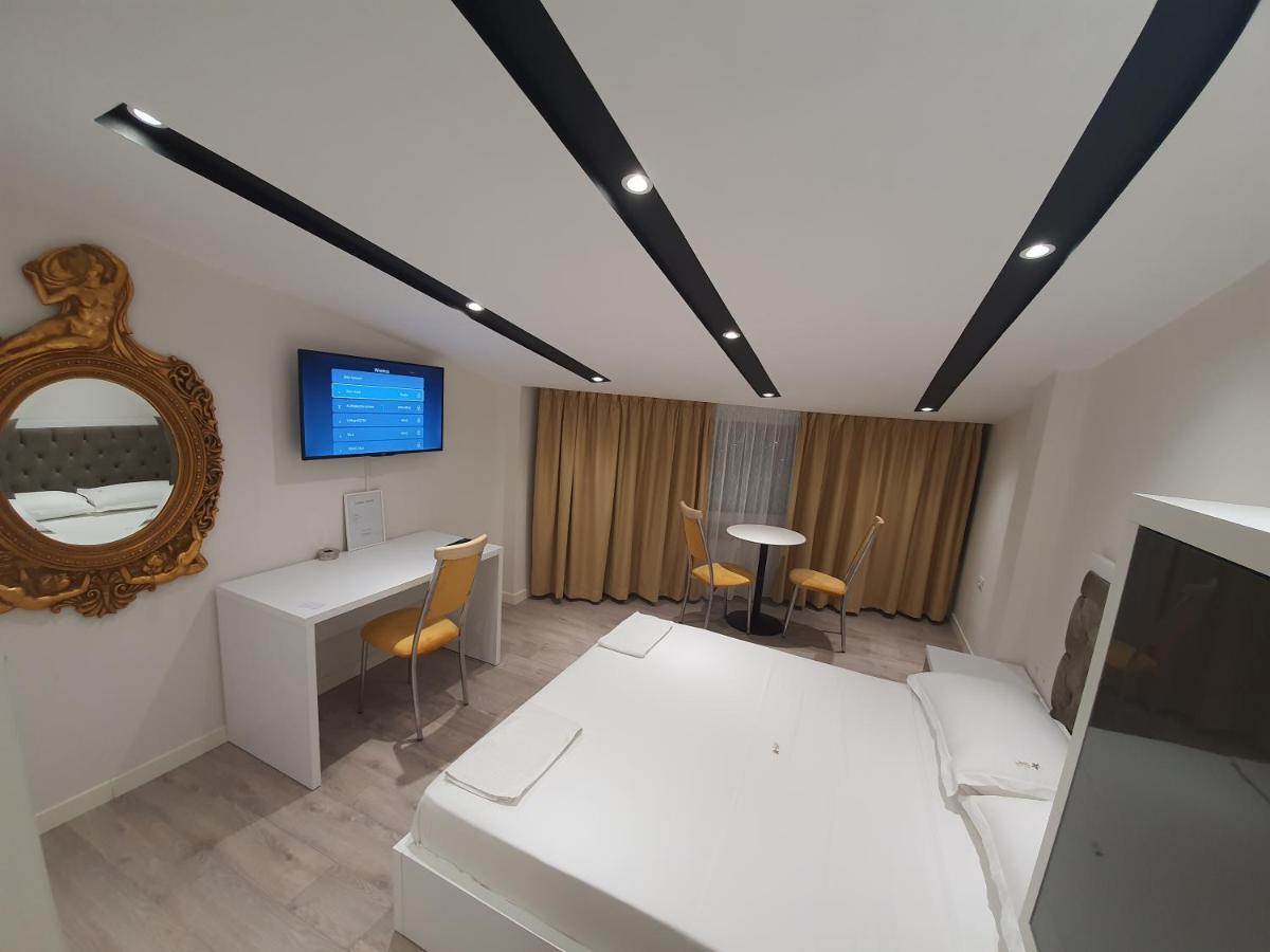 Star Hotel Selitë e Vogël