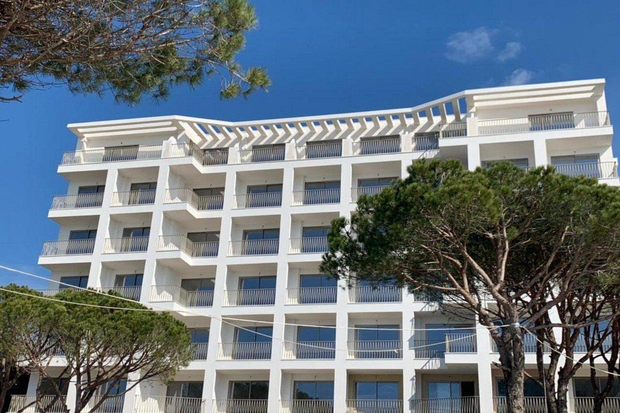 Hotel Fllad And 4*