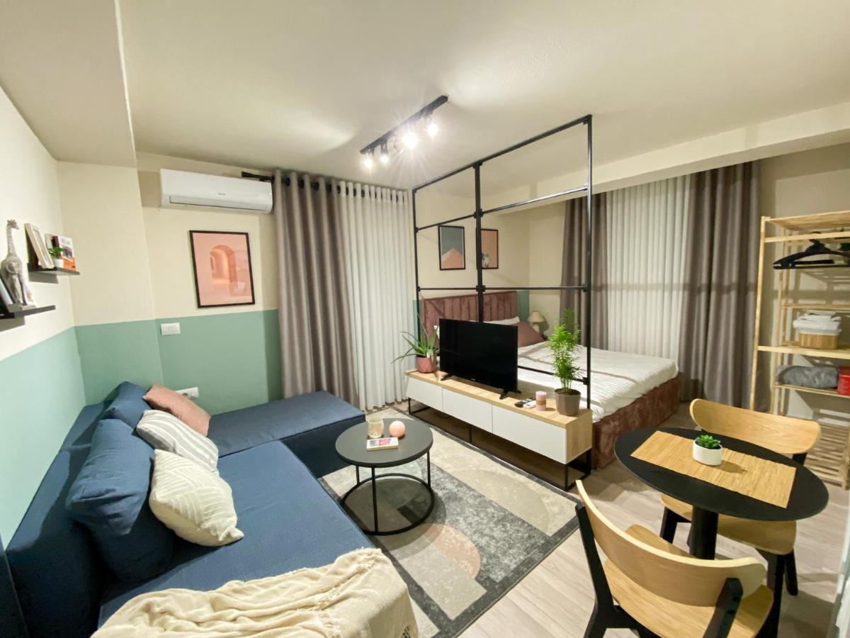 Three Doors Apartments, Strawberry Tirana